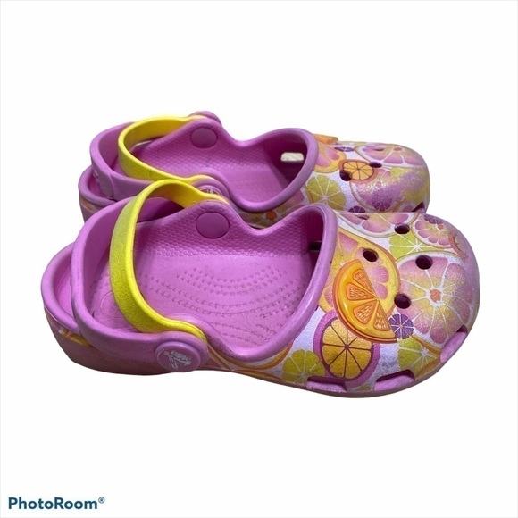 Crocs Oranges Fruit Print Sandals Sz 9 Toddler - Picture 1 of 6